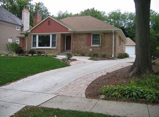 1345 Chestnut St, Western Springs, IL 60558