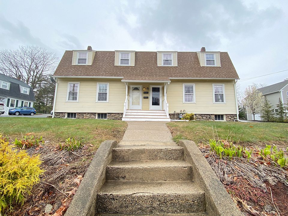 1st image of 164 W Main St