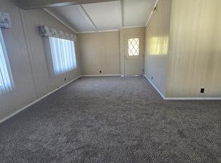 26047 Queen Palm Dr, Homeland, CA 92548