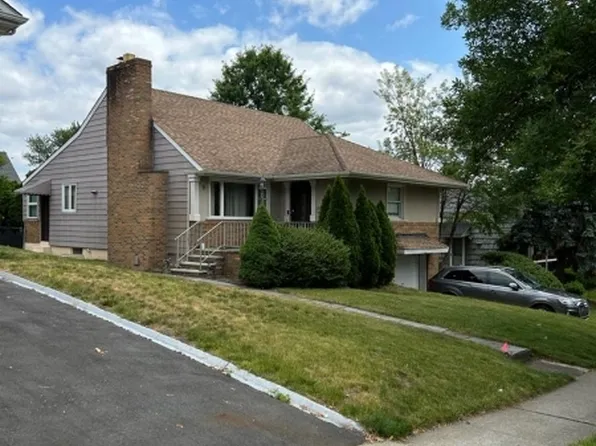 18 Lehigh Ave, Clifton City, NJ 07012