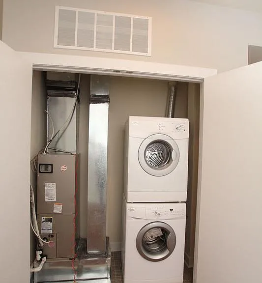 400 S 45th St #4C — Photo 12