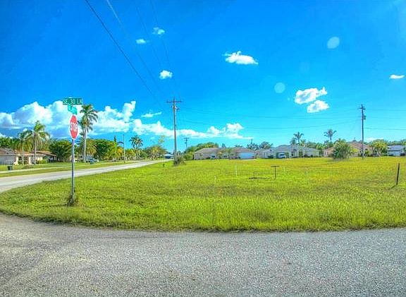 3rd image of 628 SE 30th Ln