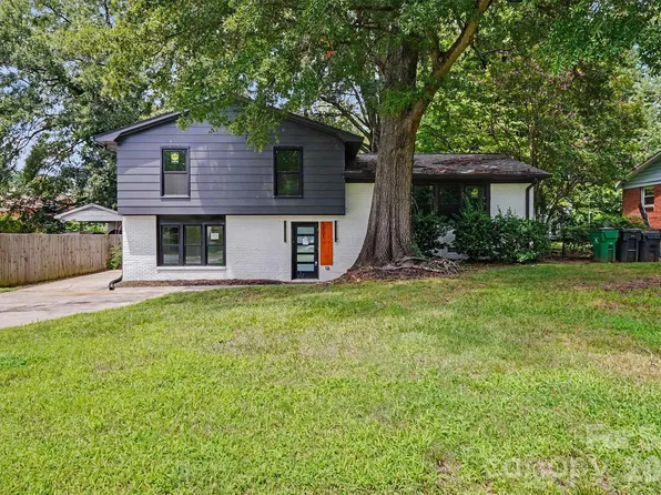 3801 Woodleaf Rd, Charlotte, NC 28205
