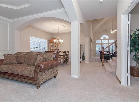 3rd image of 13996 Badger Creek Dr