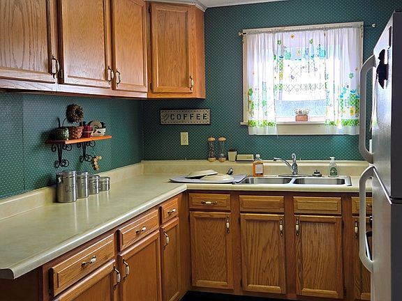 3rd image of 586 Telescope Rd