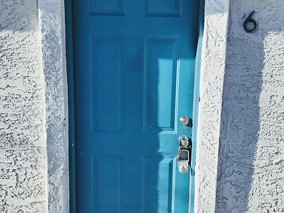 2nd image of 4042 S 17th St #116