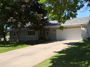 740 Prairie Ave SE, Cokato, MN 55321