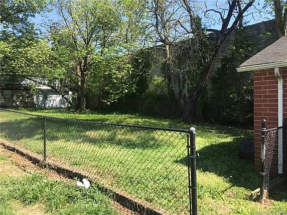 4th image of 511 Hawthorne Dr