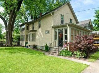 317 Center St, Waukegan, IL 60085