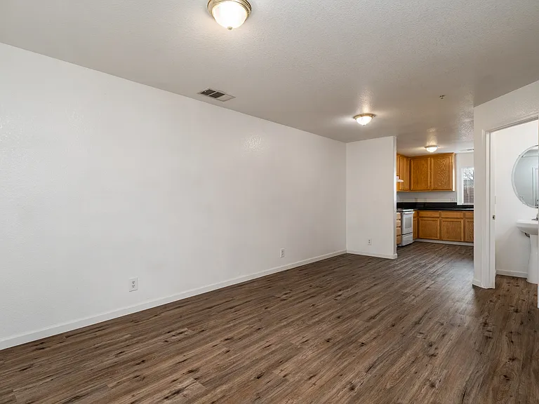 Morgan Manor - Lexar Drive — Photo 11