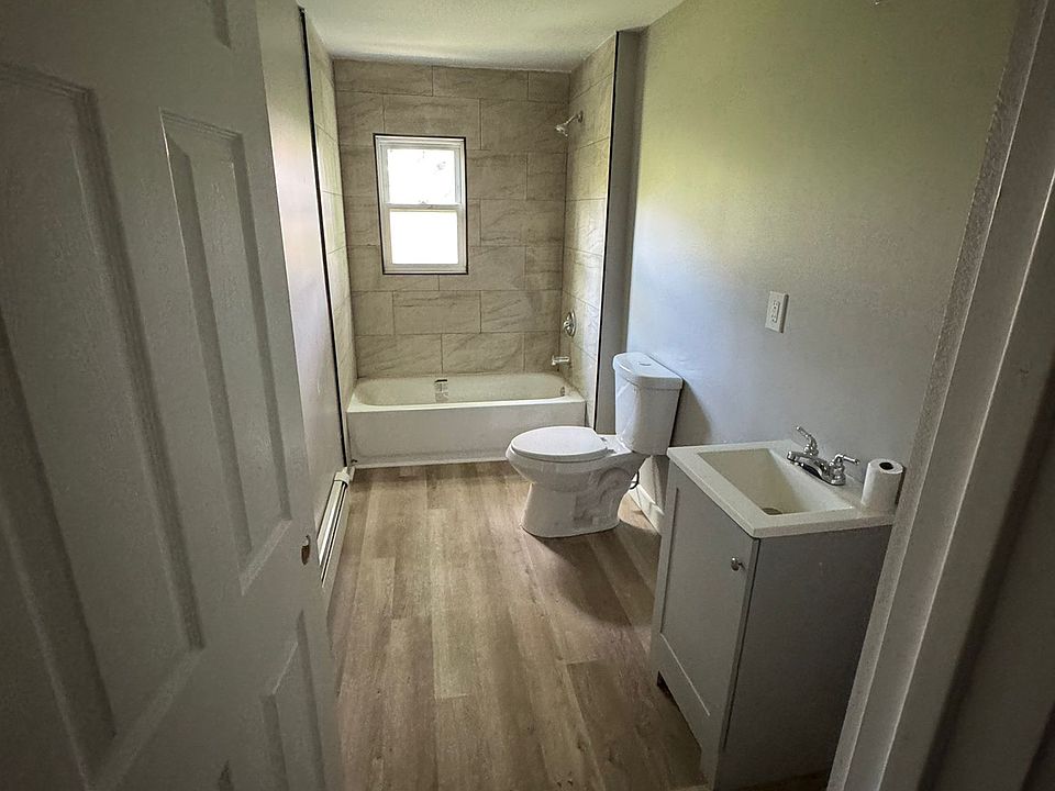 2nd image of 610 W Onondaga St #3