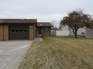 1421 8th Ave NE, Jamestown, ND 58401