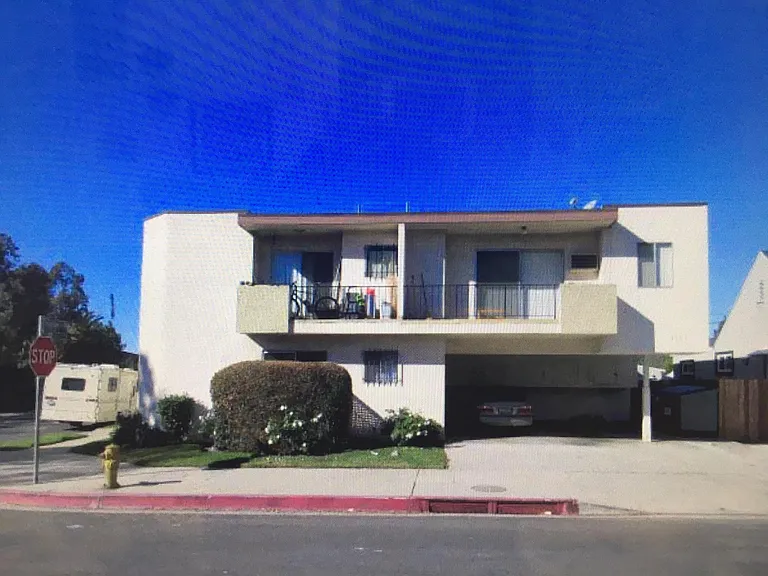 3357 Oakhurst Ave #1 — Photo 1