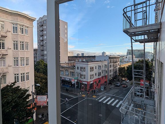 4th image of 511 Leavenworth St APT 201