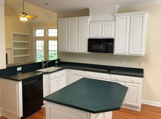 504 Alanbrook Ct, Hillsborough, NC 27278