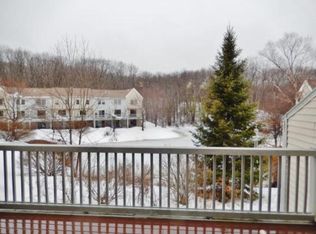 545 Fox Hollow Way, Manchester, NH 03104