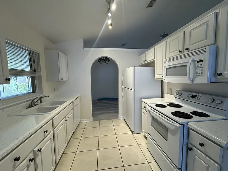 23 Zachary Wade St — Photo 8