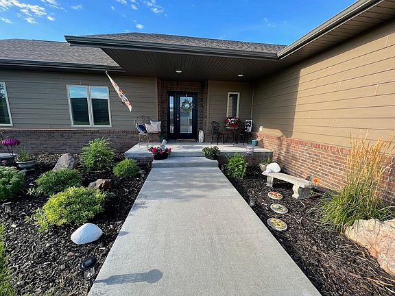 3rd image of 4240 Sweetwood Dr.