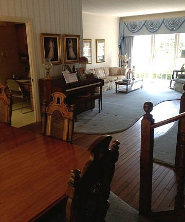3rd image of 2218 Bridlewood Dr