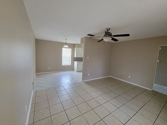 3rd image of 1330 Prince Dr