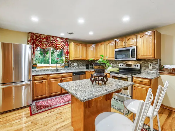 7200 89th Ave N, Brooklyn Park, MN 55445