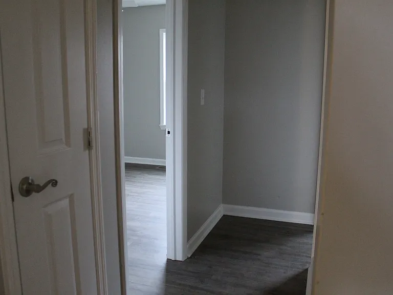 707 Elm Dr — Photo 7