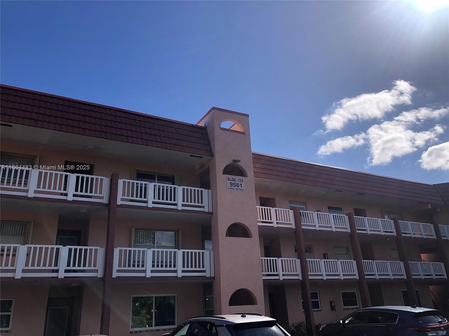 9561 Sunrise Lakes Blvd APT 306