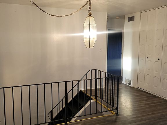 3rd image of 1310 Imperial Ave