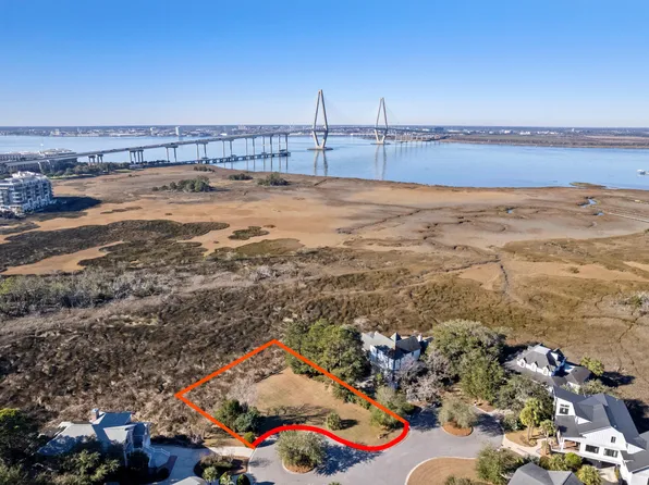 843 Bridge Point Cir, Mount Pleasant, SC 29464