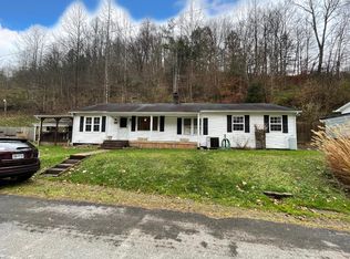 216 Tempes Br, Coeburn, VA 24230