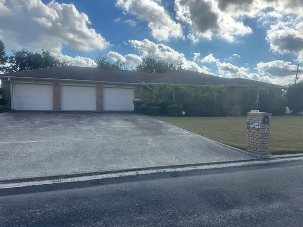 2312 Salisbury Dr, Port Arthur, TX 77640