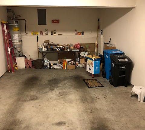 2nd image of 107 Emerald Bay Ln
