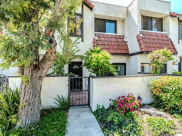 27666 Nugget Dr APT 3, Santa Clarita, CA 91387