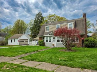 16 5th St, Camden, NY 13316
