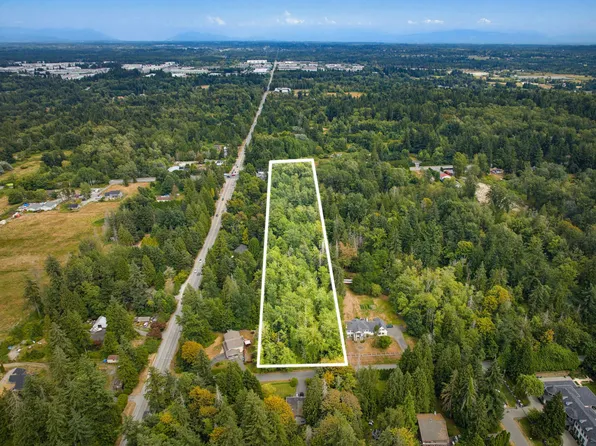 2355 176th St, Surrey, BC V3Z 9W4