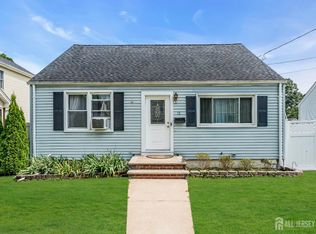 13 Dorothy St, Spotswood, NJ 08884