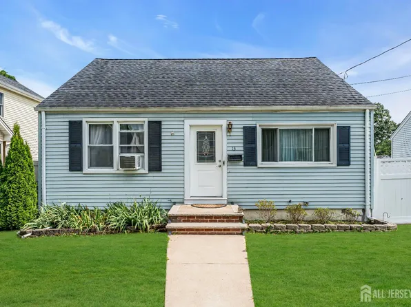 13 Dorothy St, Spotswood, NJ 08884