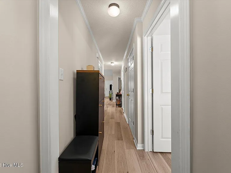 119 Grove Landing Ct — Photo 3