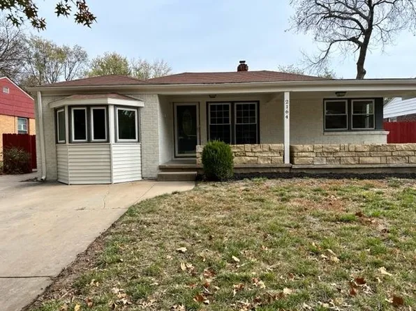 2164 S Pinecrest St, Wichita, KS 67218