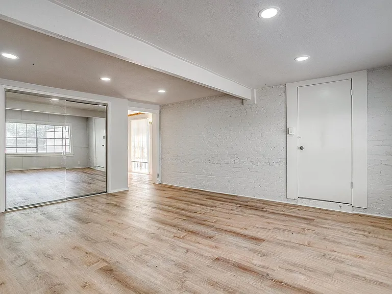 3562 W 4th St #A — Photo 10