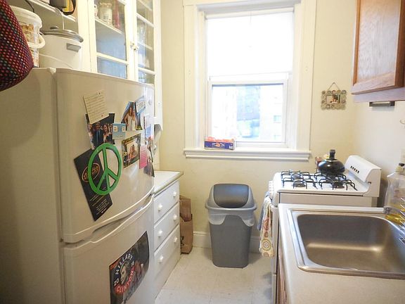 4th image of 63 Woodstock Ave #11YZYZ