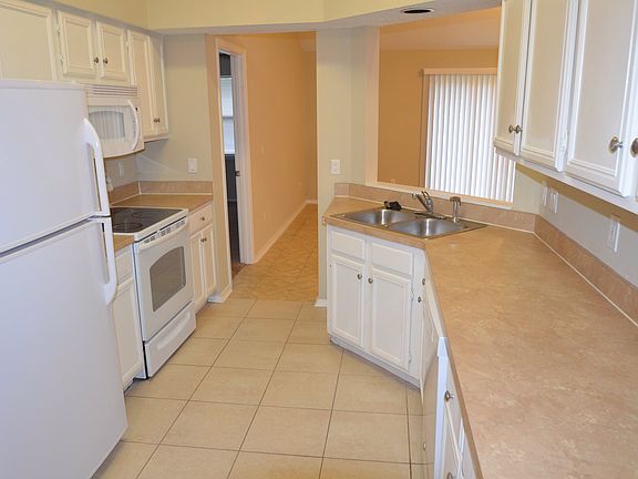 4th image of 2716 Treasury Cir E