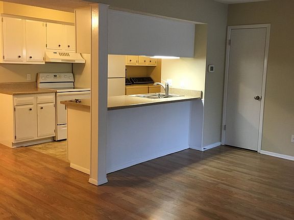 5th image of 3329 Kingswood Ct