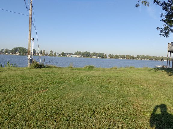 3rd image of 304 Lake Shore Dr #50