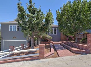 1541 Hull Dr, San Carlos, CA 94070