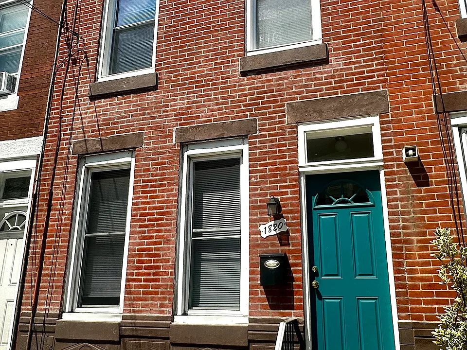 1820 S Chadwick St