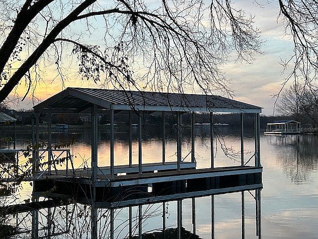 2nd image of 107 Lake Point Dr