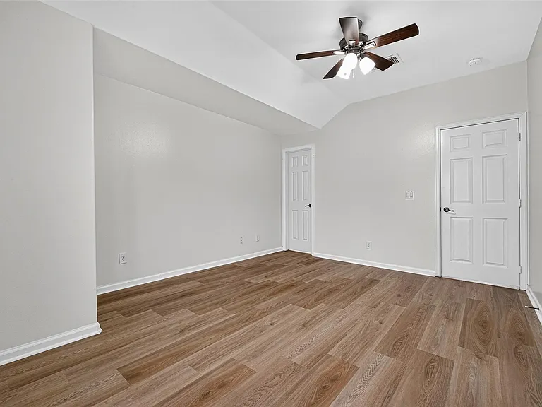 5410 Rose St — Photo 35