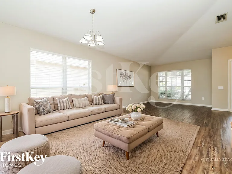 10214 Hunters Haven Blvd — Photo 3