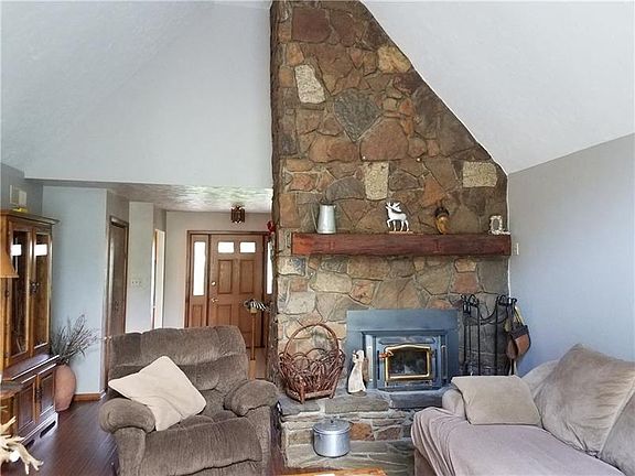 4th image of 154 Friedline Ln